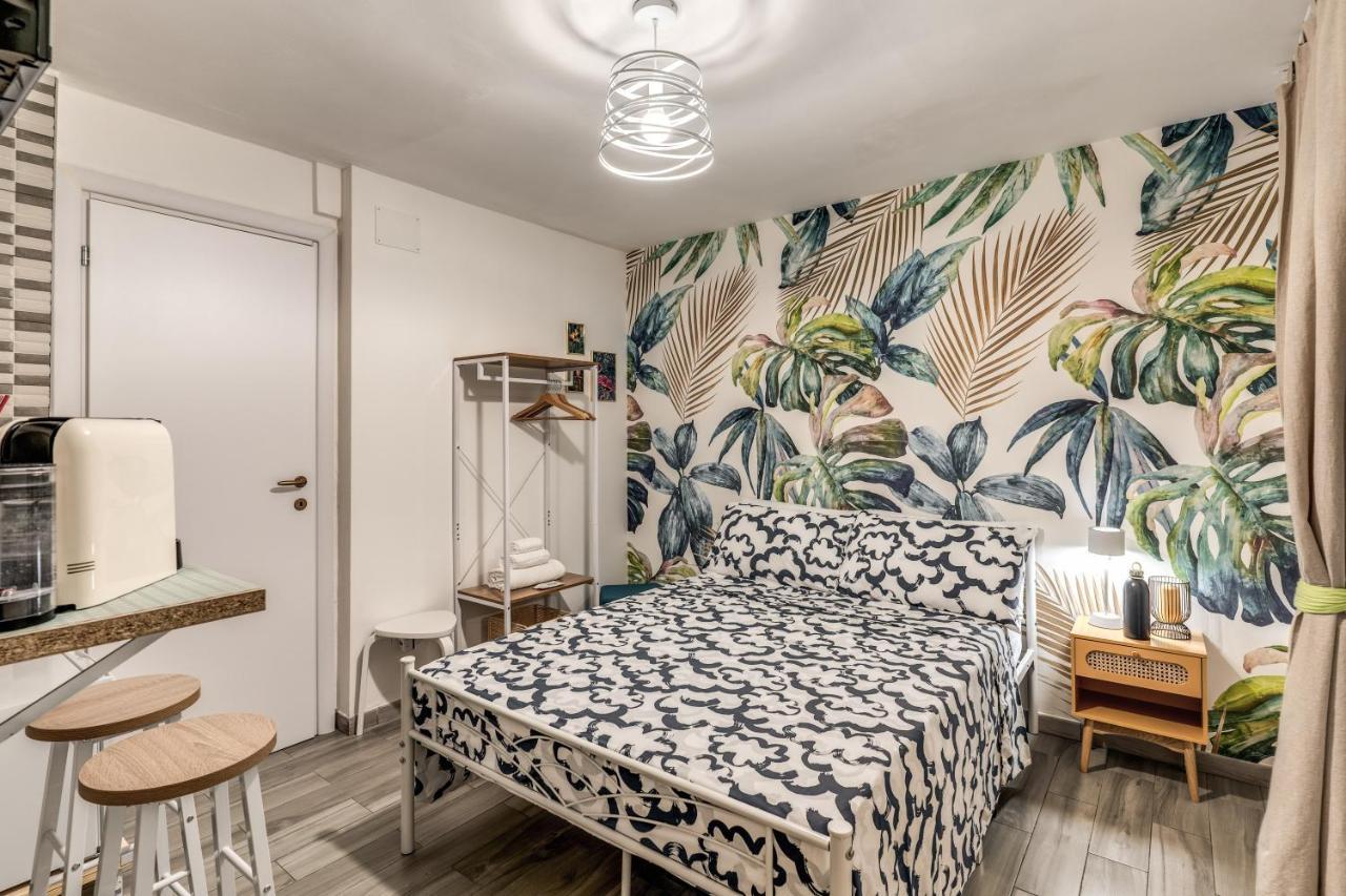 La Pieza Hotel Bari Luaran gambar