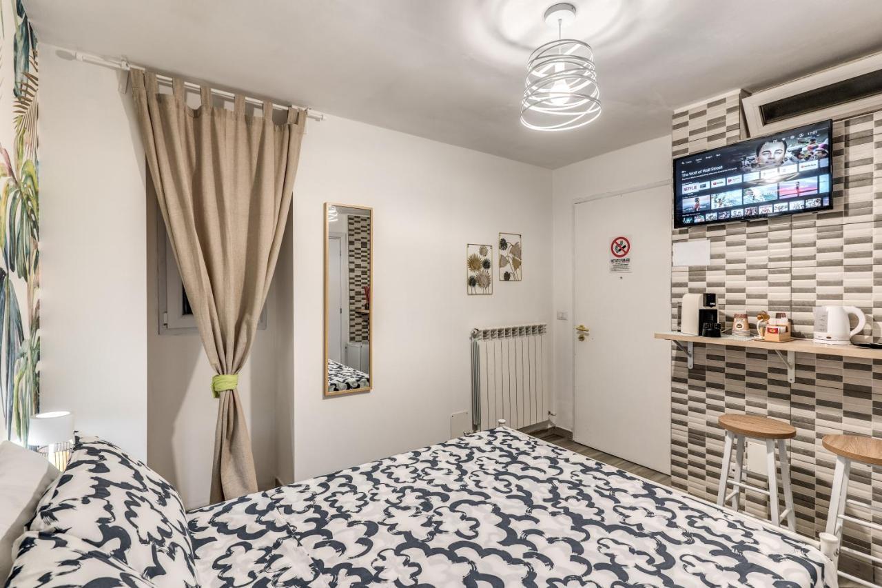La Pieza Hotel Bari Luaran gambar